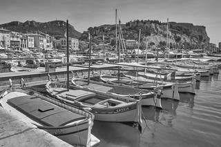 Cassis   |   4  /  22    |